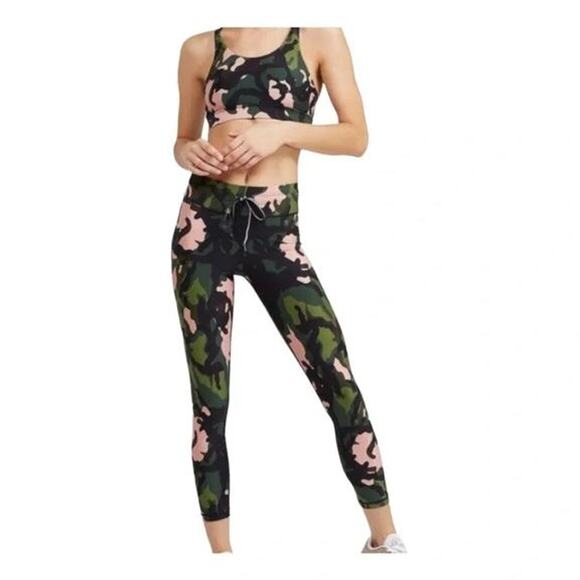 The Upside Camo Crystal Cropped Leggings Women's Size 8 Green Pink Performance - Picture 1 of 8